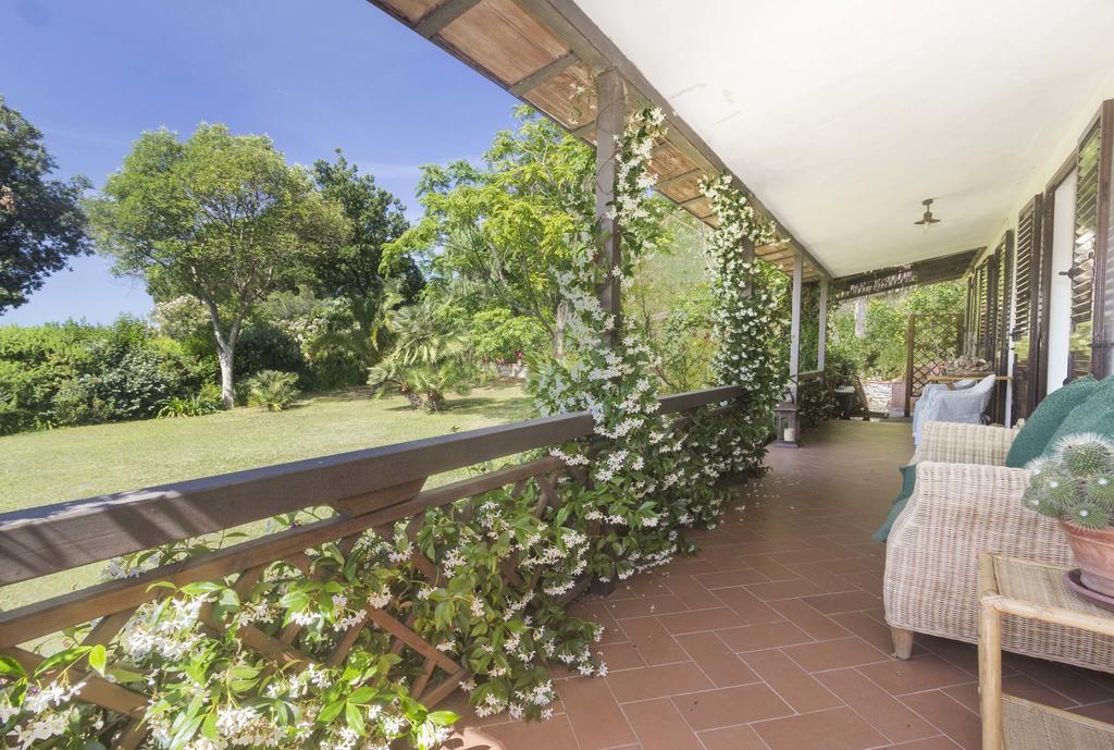 Villa Monserrato - Goelba Porto Azzurro Exterior photo