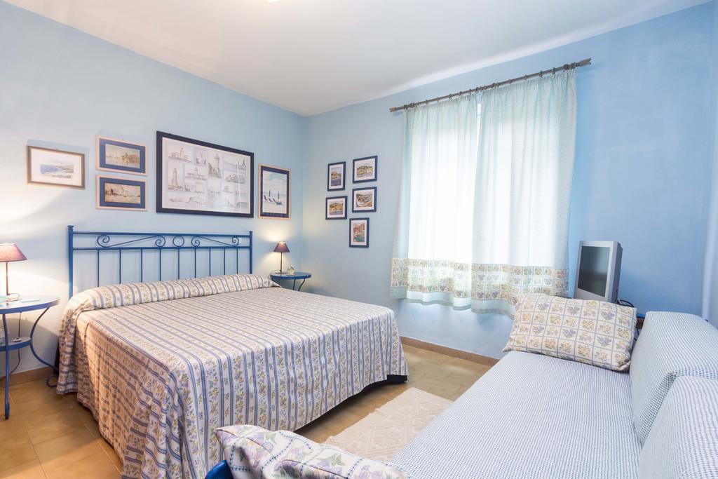 Villa Monserrato - Goelba Porto Azzurro Room photo